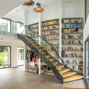 escalera recta / estructura de acero / con peldaños de madera / sin contrahuellas