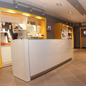 mostrador de recepción laminado