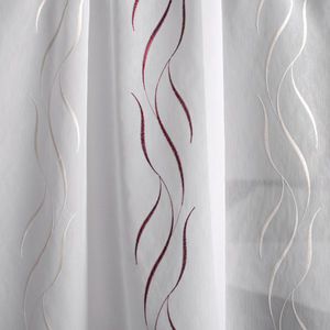 visillo con motivos decorativos