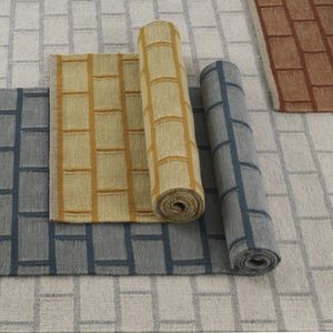 alfombra contemporánea / con motivos / de lana / rectangular