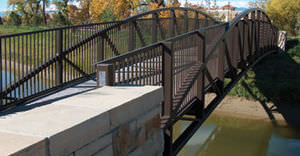 puente de aluminio