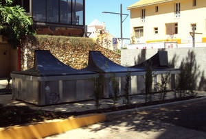 cubo de basura soterrado
