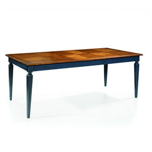 mesa de comedor clásica