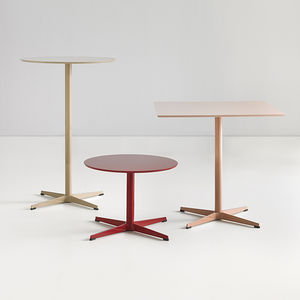 base de mesa de acero
