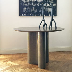 mesa contemporánea