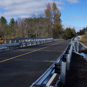 puente de acero galvanizado