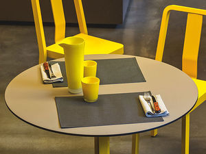 mesa de comedor contemporánea
