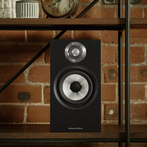 altavoz de estantes