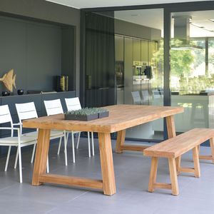 mesa de comedor contemporánea