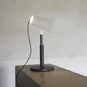 lámpara de mesa