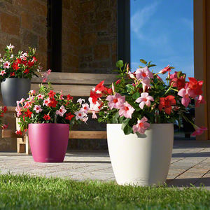 jardinera de plástico