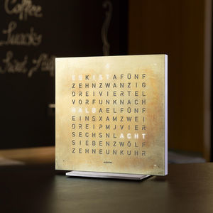 reloj contemporáneo