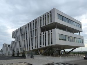 revestimiento de fachada de paneles