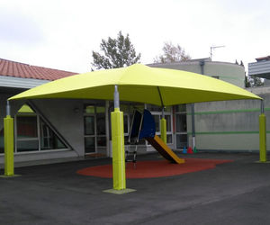 tensoestructura sobre armazón metálico