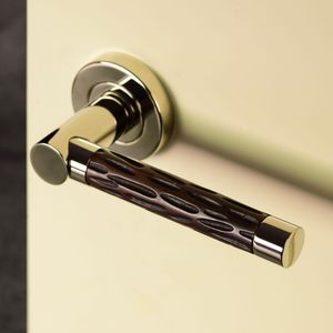 tirador para puerta