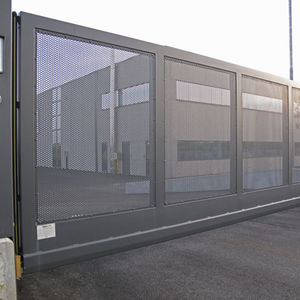 portón autoportante