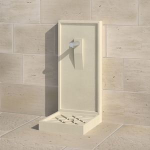 fuente de piscina