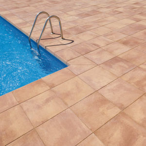borde de piscina de hormigón
