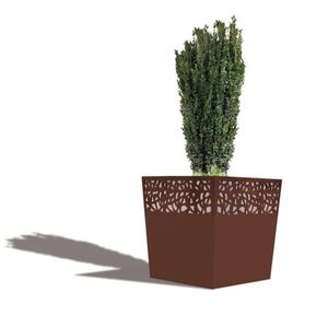 jardinera de acero