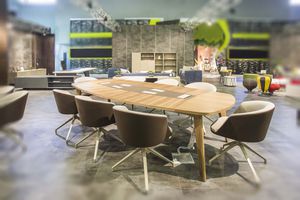 mesa de reuniones contemporánea