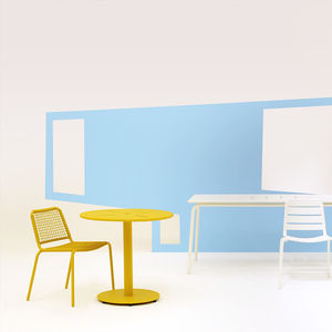mesa alta contemporánea