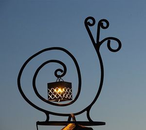 escultura de metal