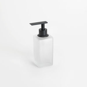 dispensador de jabón para hotel