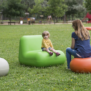 sillón bajo contemporáneo