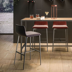silla de bar contemporánea