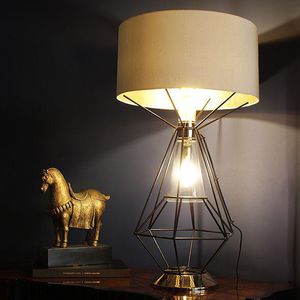 lámpara de mesa