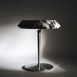 lámpara de mesa
