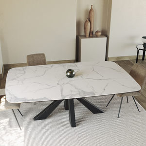 mesa de comedor contemporánea