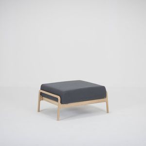 reposapiés contemporáneo