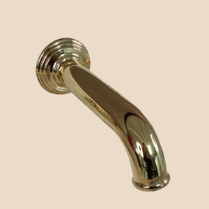 caño para bañera de metal