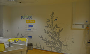 adhesivo de pared texto