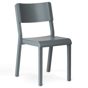 silla de diseño escandinavo