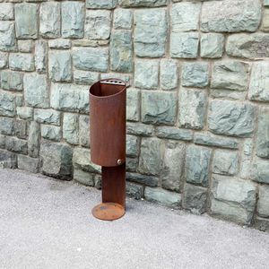 cubo de basura público