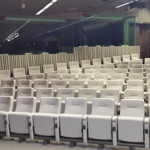 butaca de auditorio contemporáneo