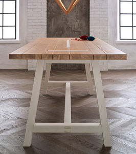 mesa contemporánea
