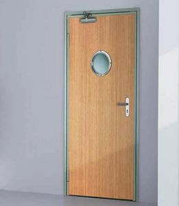 puerta de madera