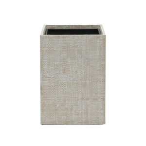 cubo de basura de baño