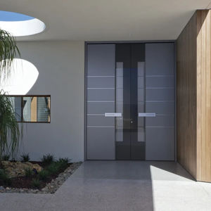 puerta de aluminio