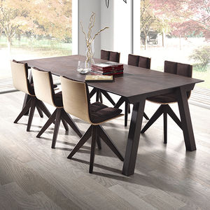 mesa contemporánea