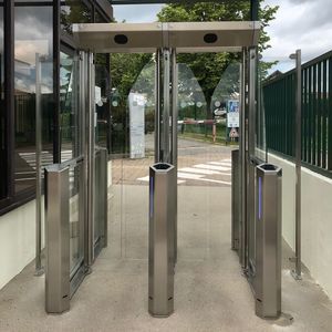 pasillo motorizado para control de acceso