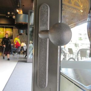 tirador de puerta