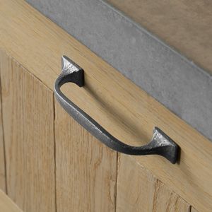 tirador para mueble de hierro envejecido
