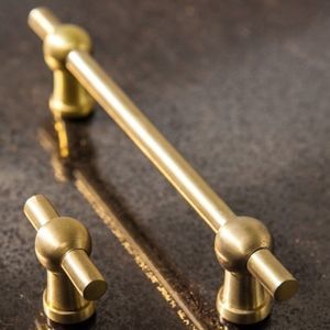tirador para mueble de latón cepillado