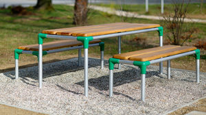 mesa contemporánea