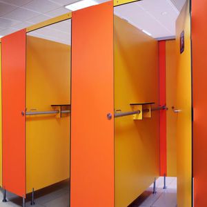 cabina de vestuarios para edificio público