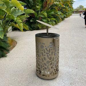 cubo de basura público